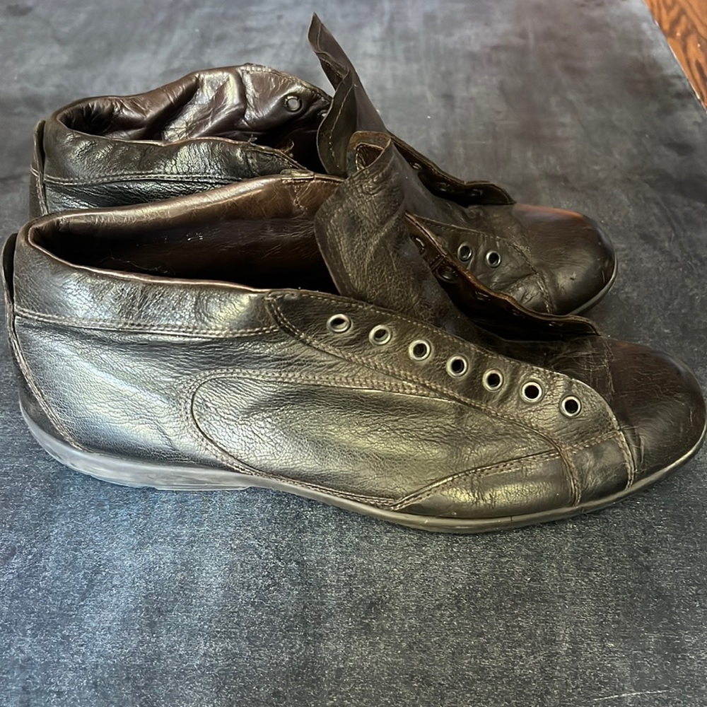 Prada Men’s Brown Soft Leather Lace Ups